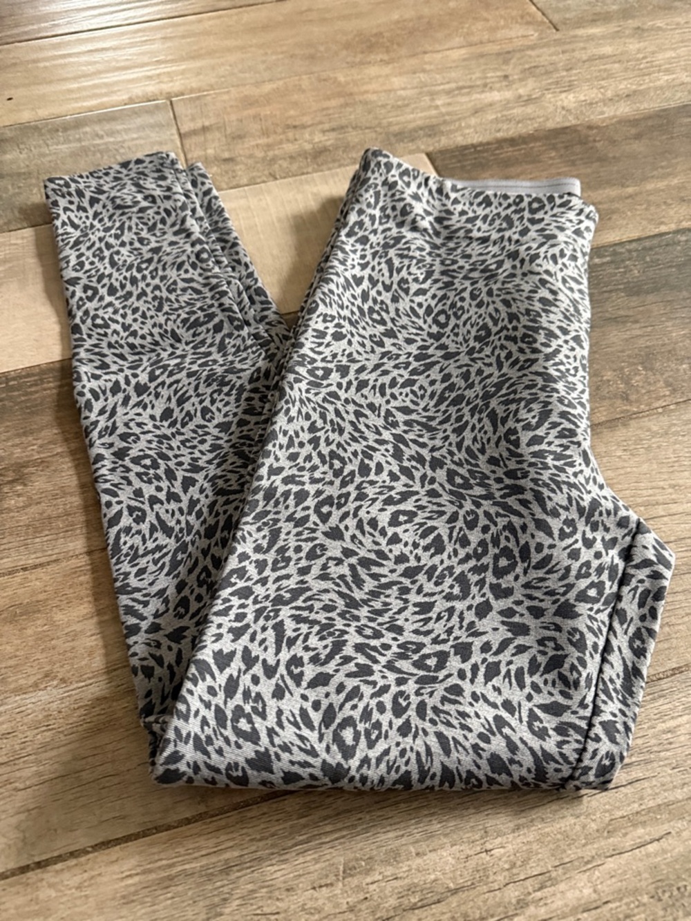 Ann Taylor Gray and Black Leopard Print Leggings